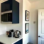 Cozy Studio Near Regent\'S Park N9